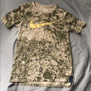 Boys Small Green Nike Shirt